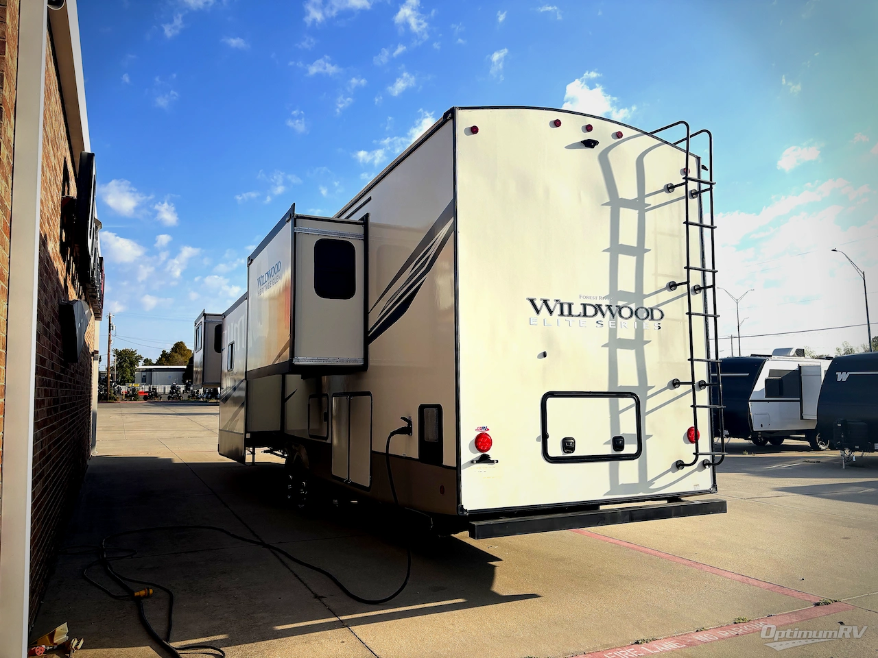 2022 Forest River Wildwood Heritage Glen Elite Series 36FL Photo 3