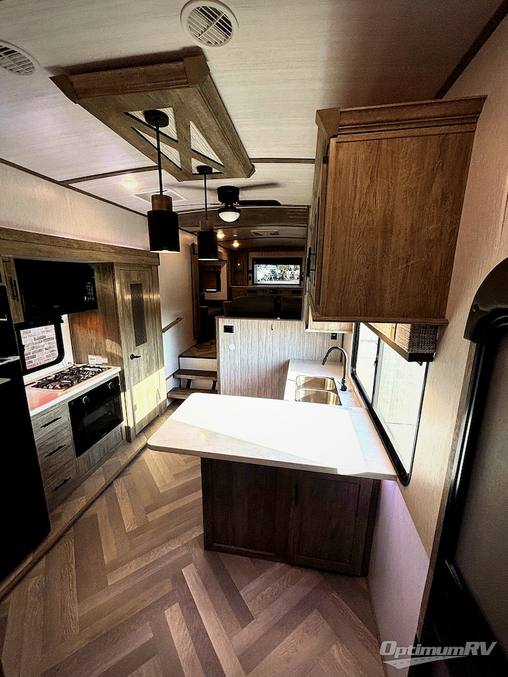 2022 Forest River Wildwood Heritage Glen Elite Series 36FL Photo 7
