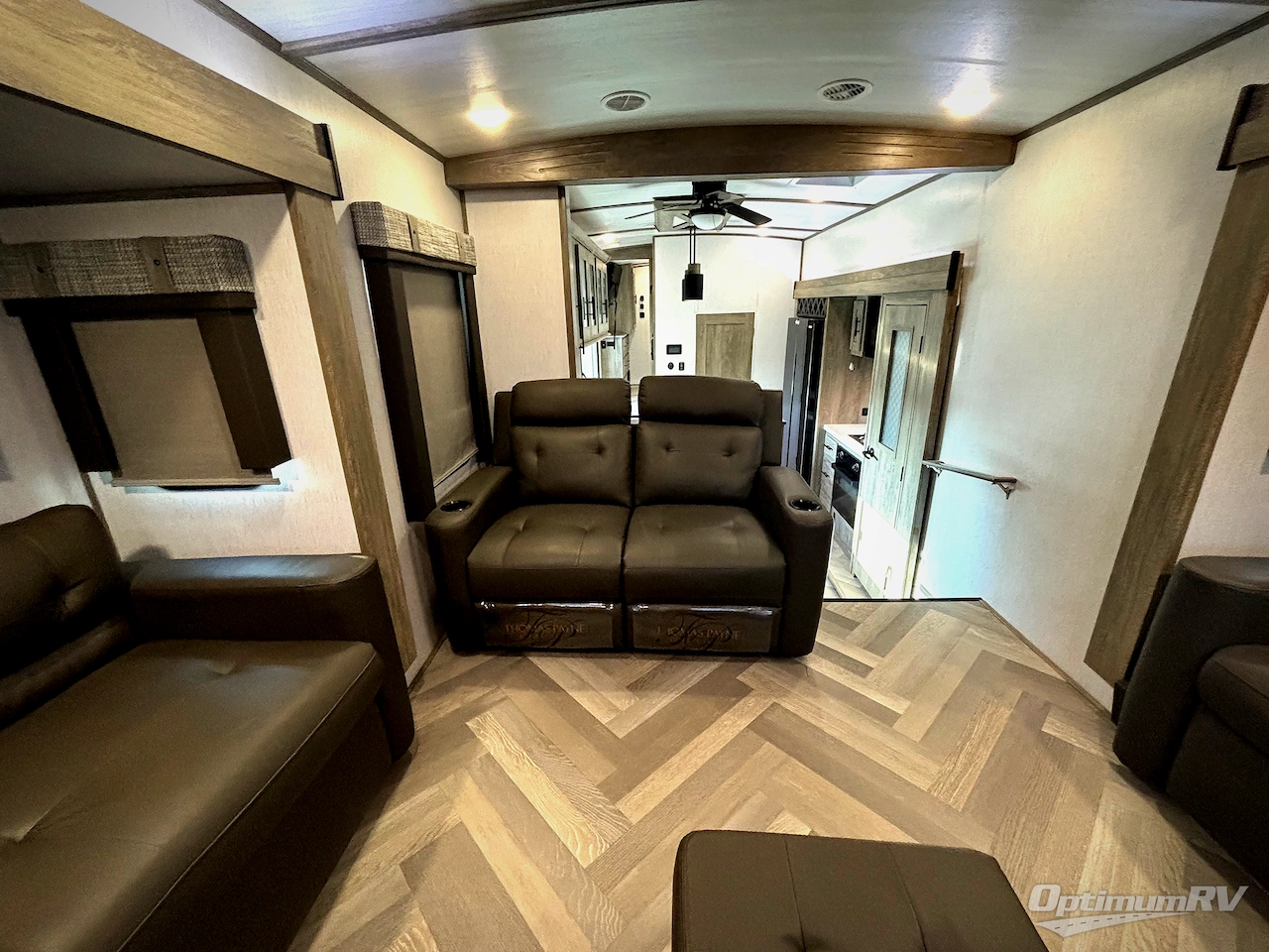 2022 Forest River Wildwood Heritage Glen Elite Series 36FL Photo 13
