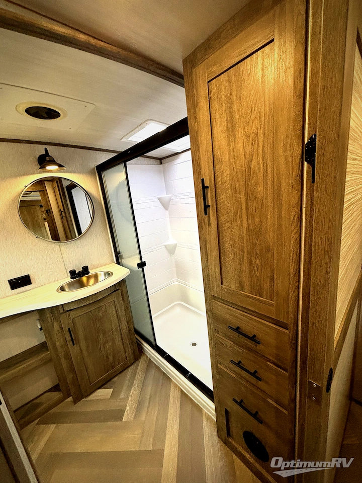 2022 Forest River Wildwood Heritage Glen Elite Series 36FL Photo 23