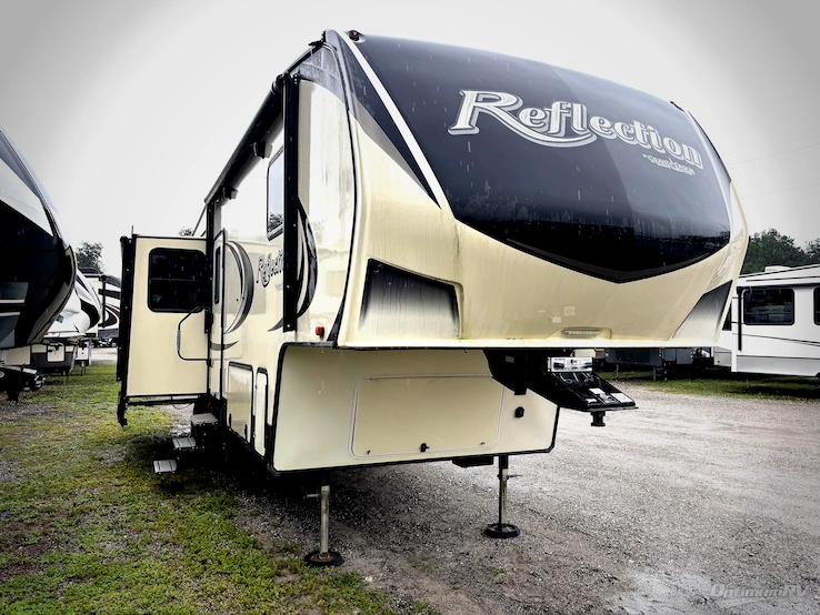 2018 Grand Design Reflection 303RLS RV Photo 1