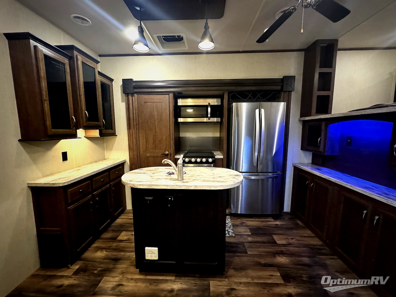 2018 Forest River Sandpiper 377FLIK Photo 11