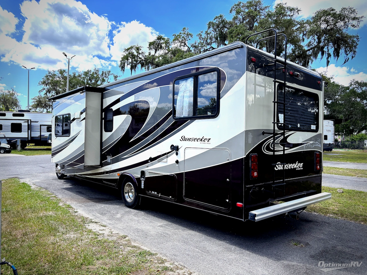 2014 Forest River Sunseeker 3170DS Ford Photo 3