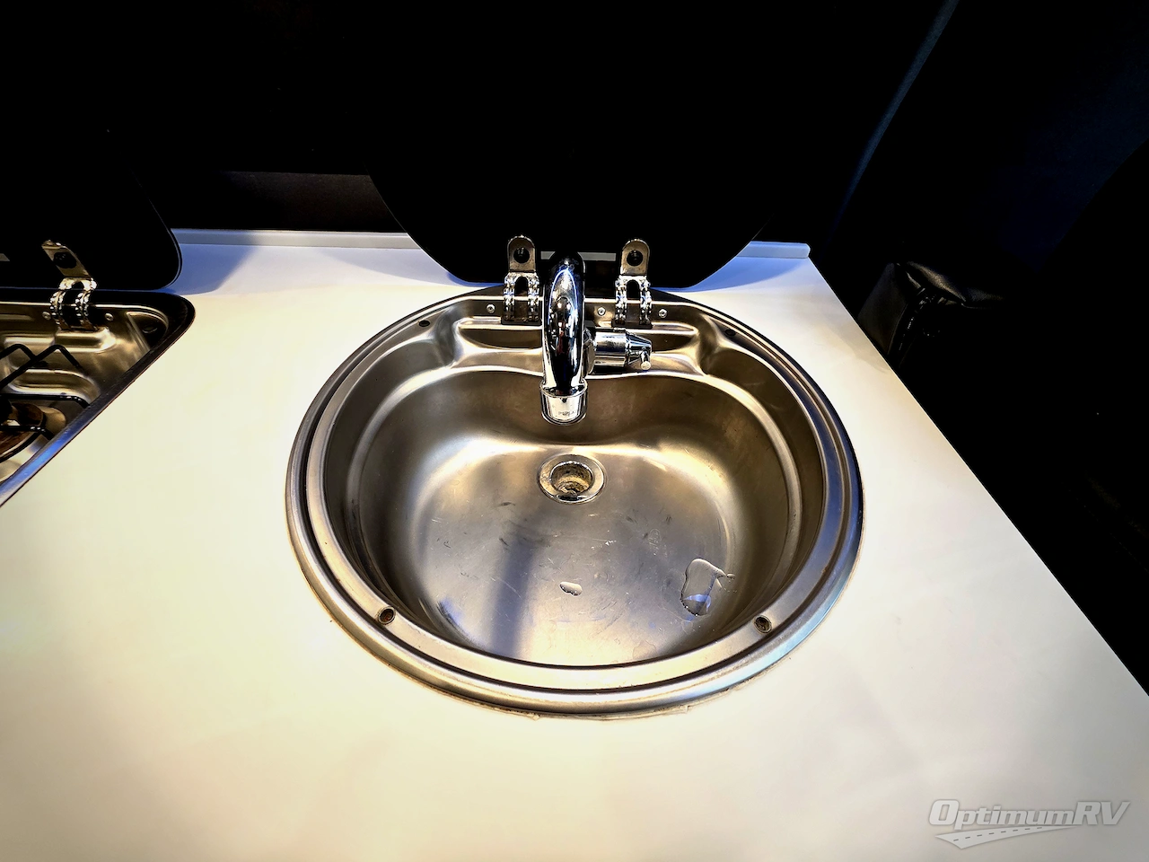 2020 Airstream Interstate Lounge EXT Std. Model Photo 9