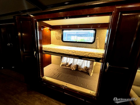 2018 Fleetwood Bounder 36F RV Photo 4