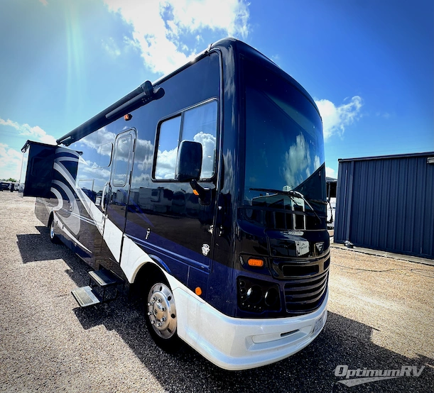 2018 Fleetwood Bounder 36F RV Photo 1