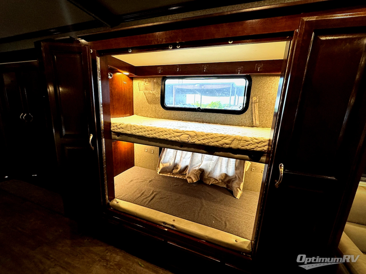 2018 Fleetwood Bounder 36F Photo 10