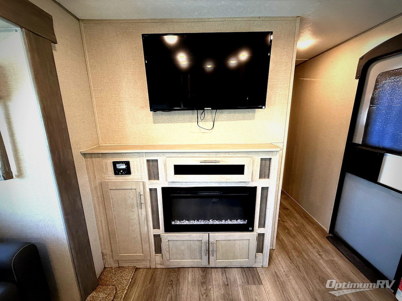 2022 Coachmen Catalina Legacy 303RKDS Photo 5