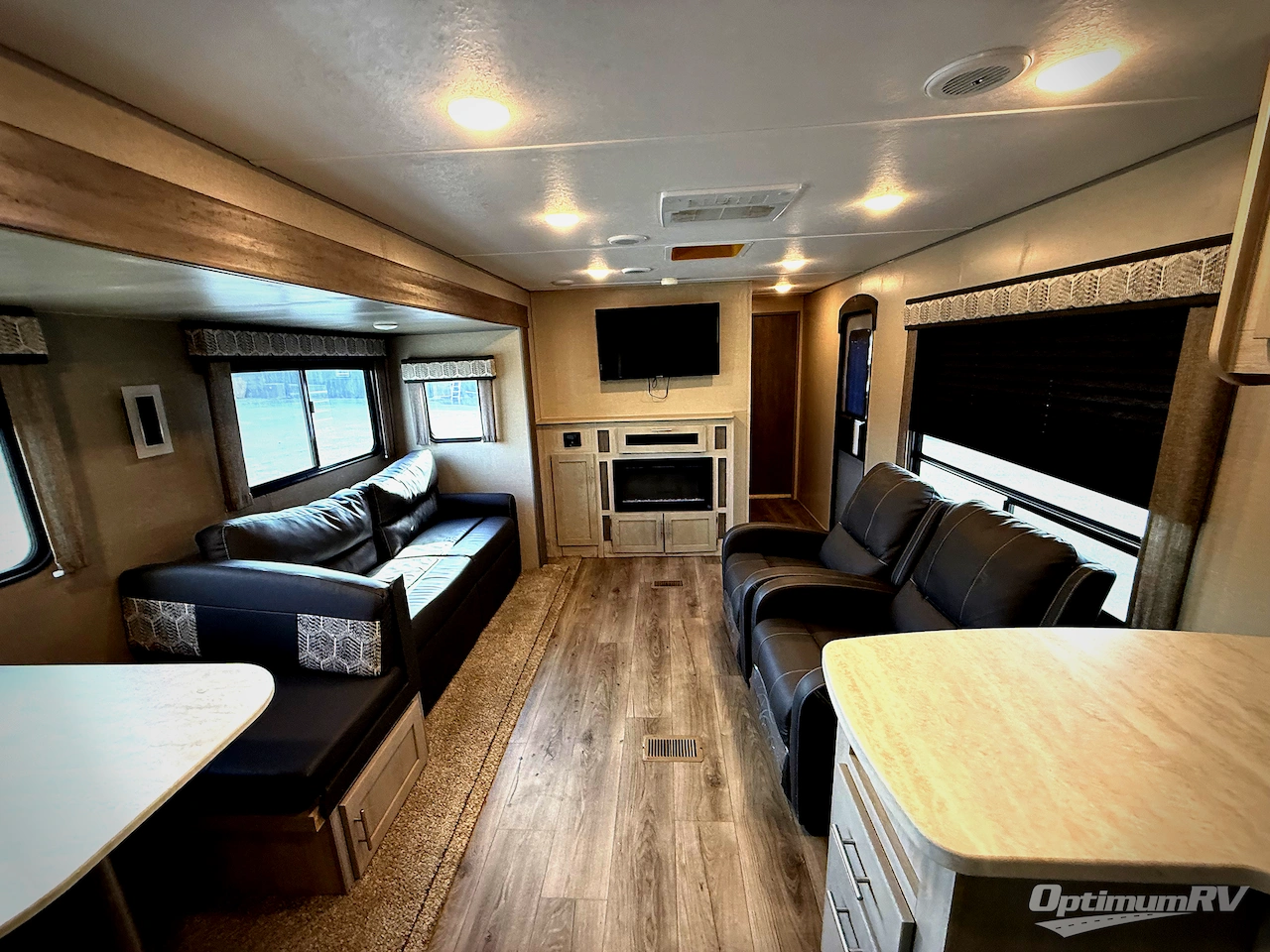 2022 Coachmen Catalina Legacy 303RKDS Photo 12