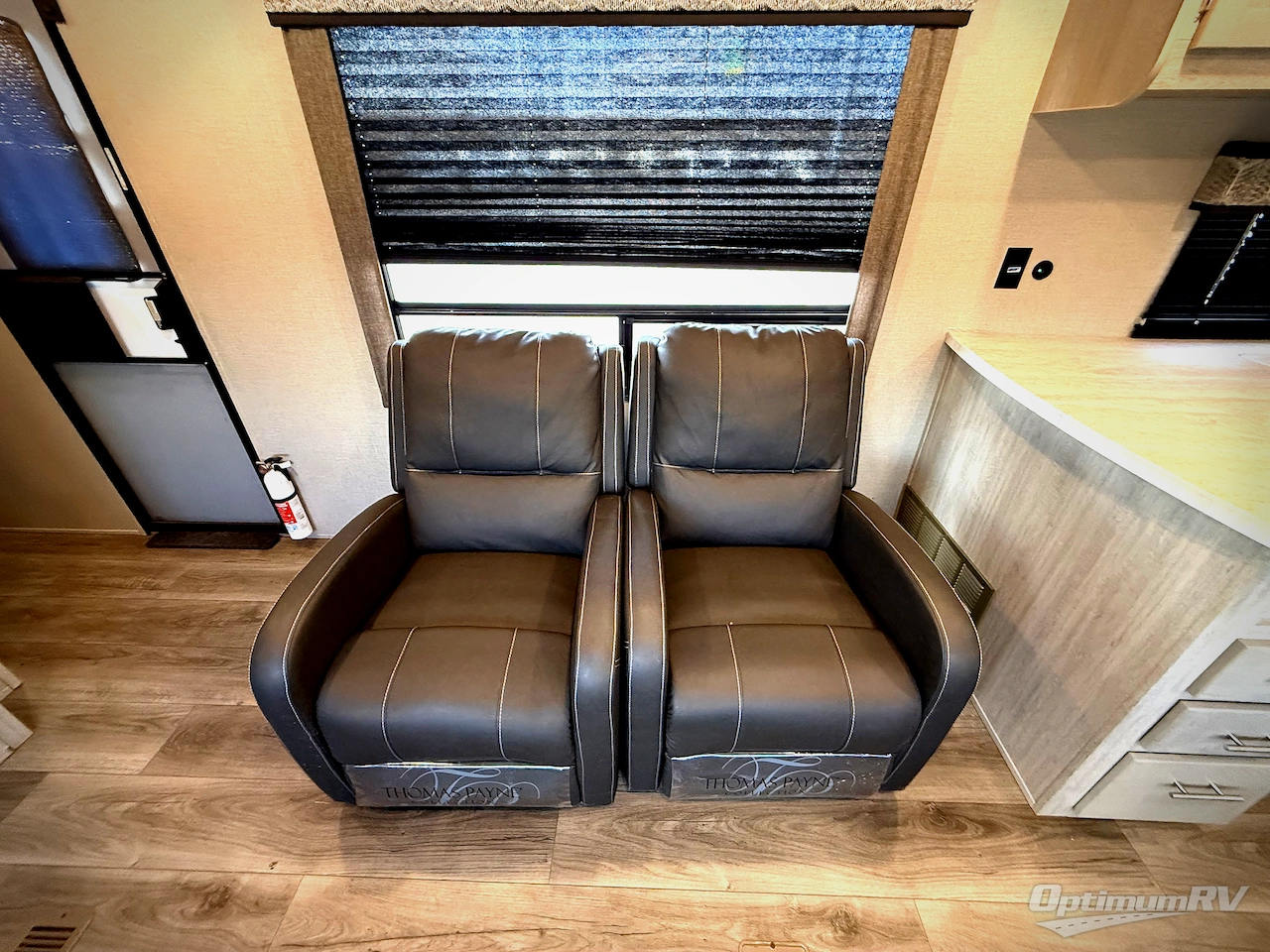 2022 Coachmen Catalina Legacy 303RKDS Photo 13