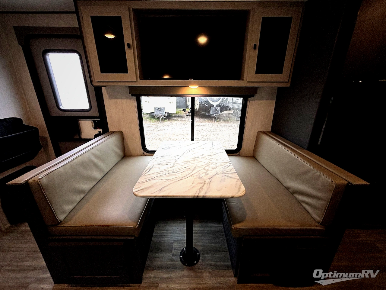 2024 Coachmen Apex Ultra-Lite 251RBK Photo 14