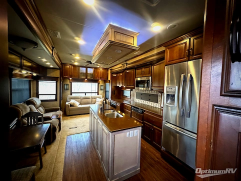 2014 DRV Luxury Suites Mobile Suites Estates 38RSSA RV Photo 2