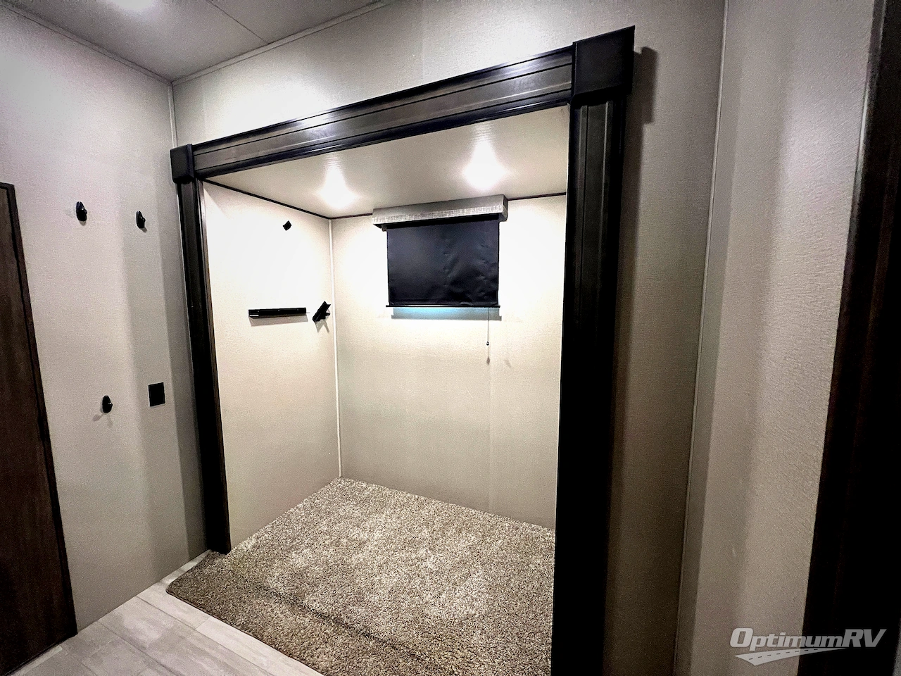 2022 Grand Design Solitude S-Class 3950BH Photo 12