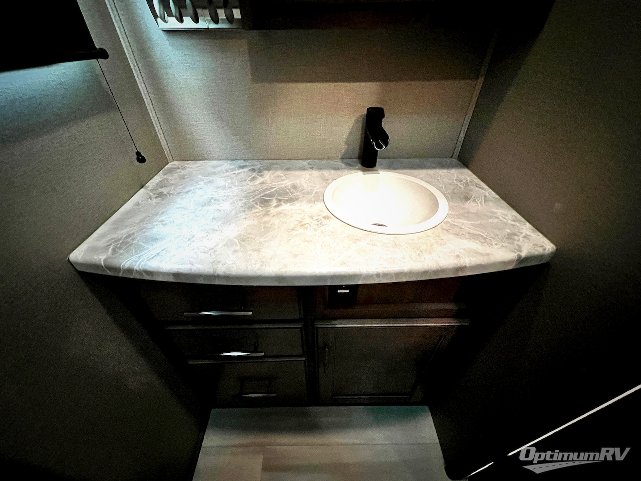 2022 Grand Design Solitude S-Class 3950BH Photo 15