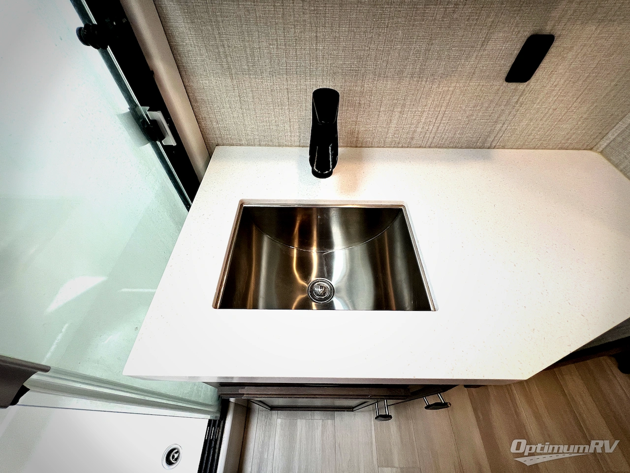 2022 Grand Design Solitude S-Class 3950BH Photo 24