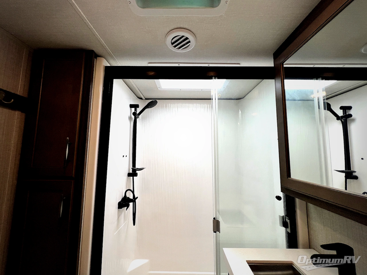 2022 Grand Design Solitude S-Class 3950BH Photo 21