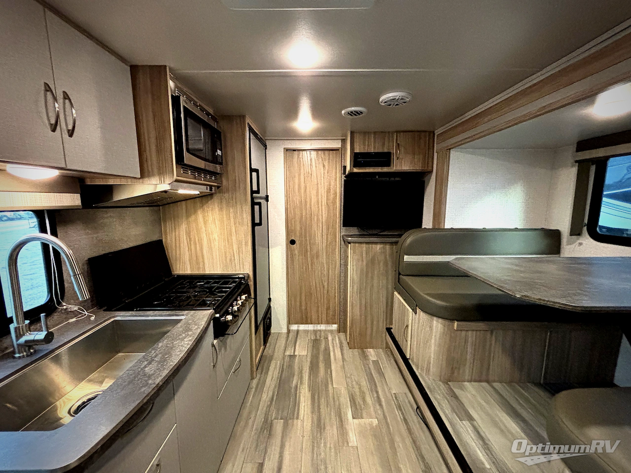 2021 Winnebago Towables Micro Minnie 2108TB Photo 4