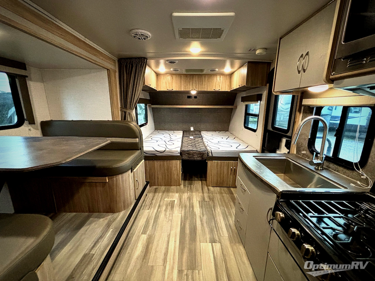 2021 Winnebago Towables Micro Minnie 2108TB Photo 5