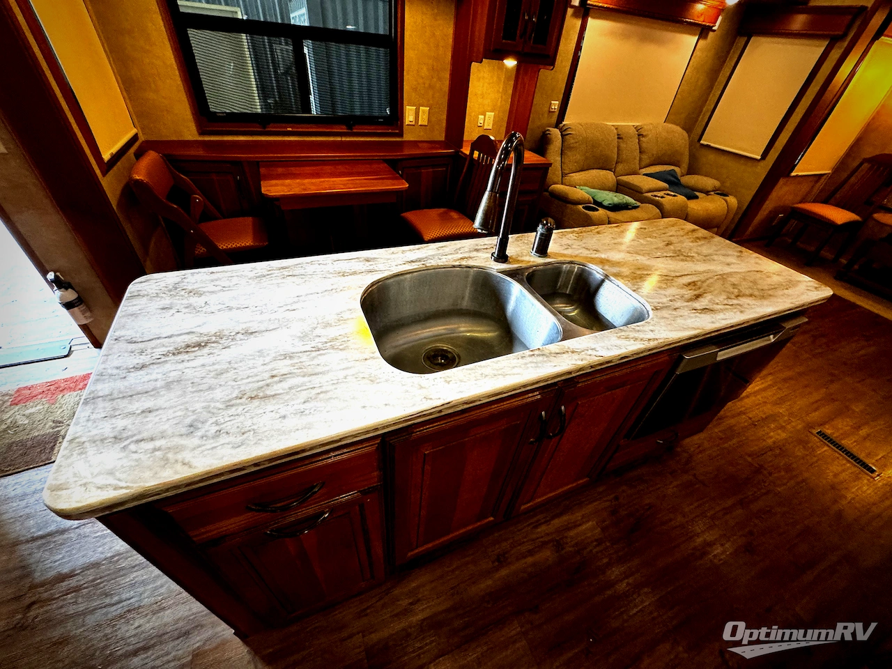 2015 DRV Luxury Suites Mobile Suites 41RSSB4 Photo 7