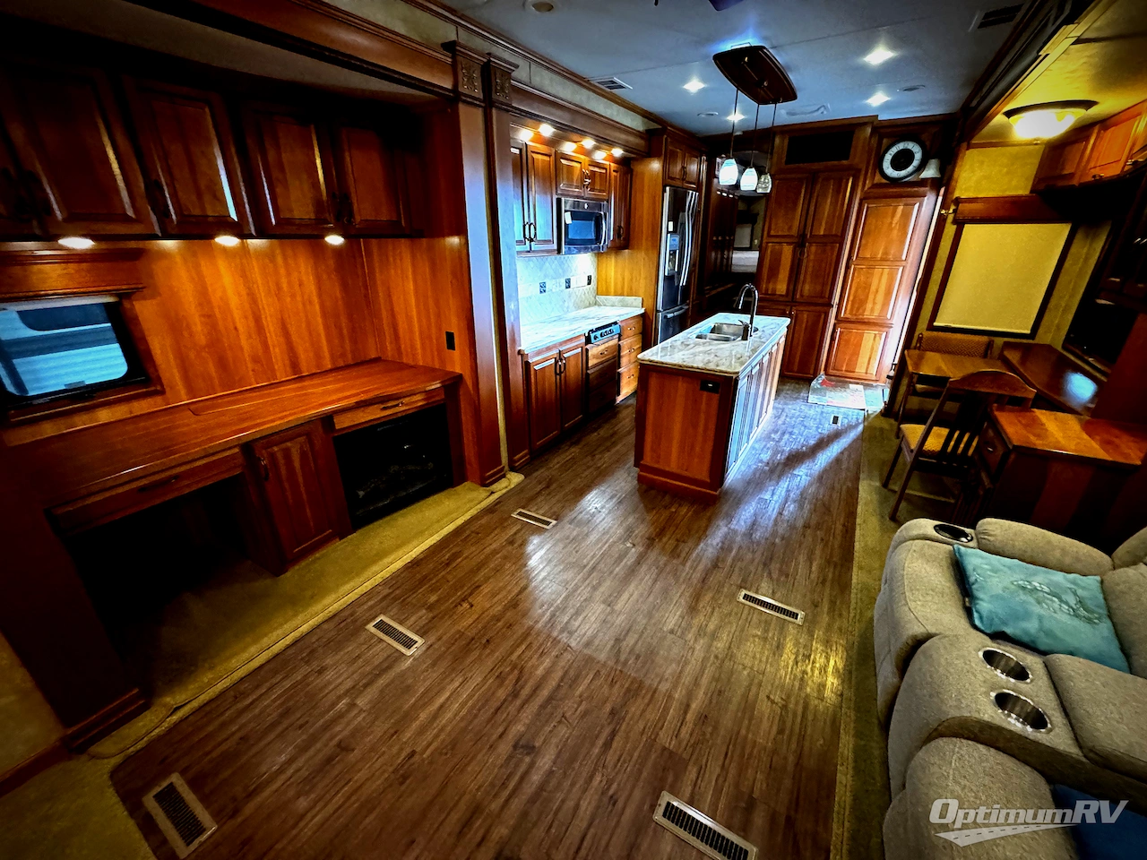 2015 DRV Luxury Suites Mobile Suites 41RSSB4 Photo 13