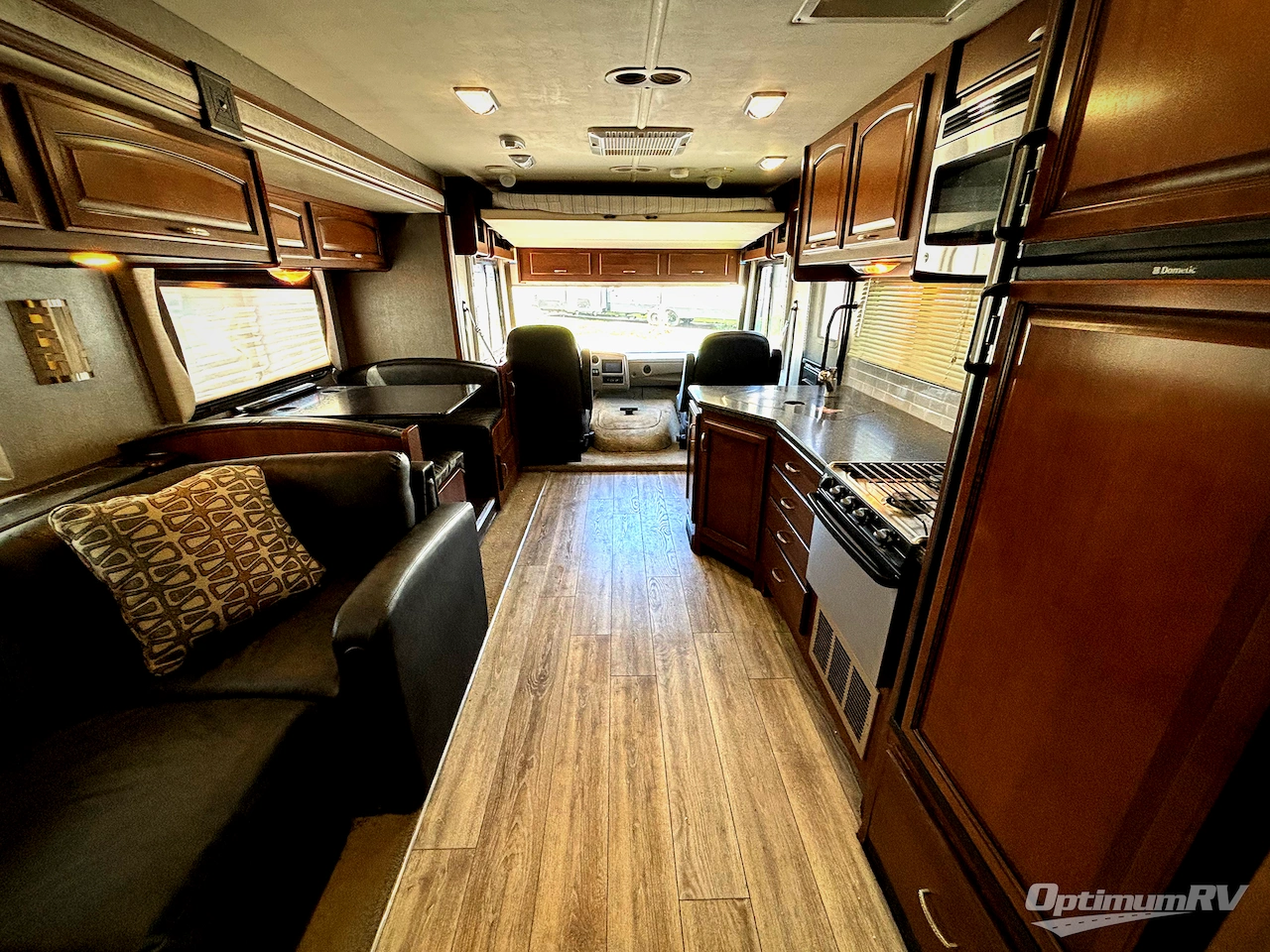 2014 Fleetwood Terra 34E Photo 5