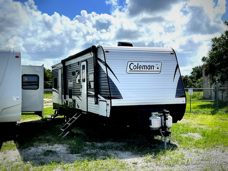 2019 Dutchmen Coleman Lantern Series 300TQ RV Photo 1