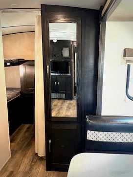2020 Forest River Surveyor Legend 295QBLE RV Photo 4