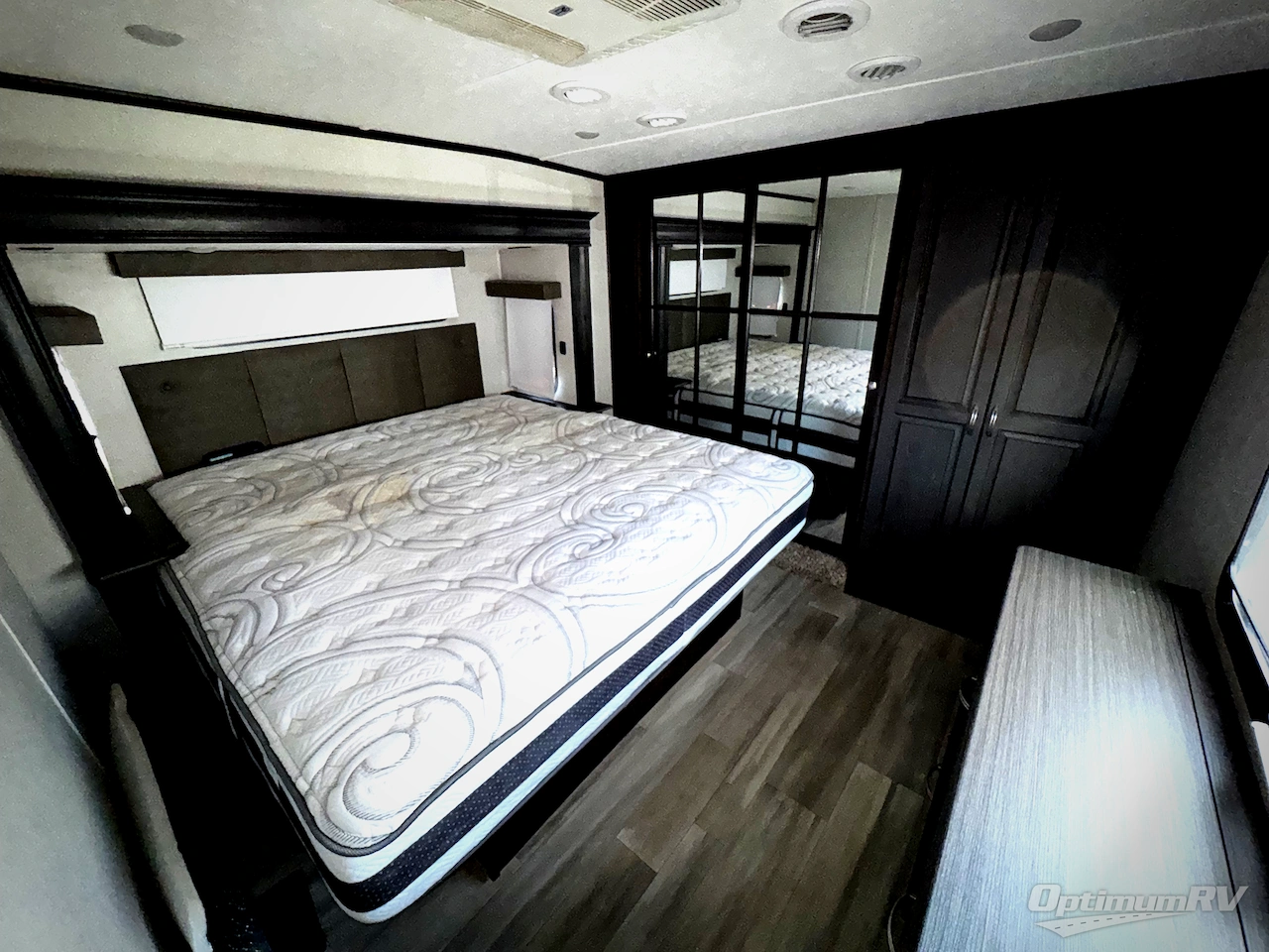 2022 Coachmen Brookstone 398MBL Photo 16