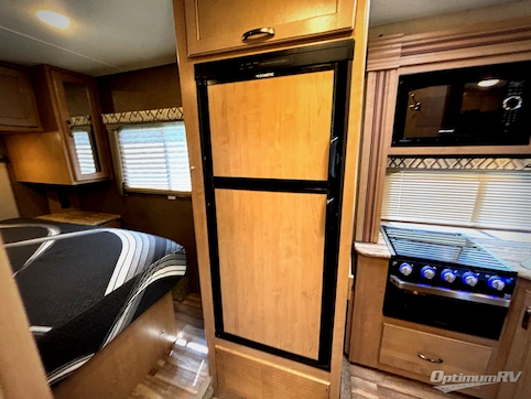2019 Thor Quantum SE SE28 RV Photo 4