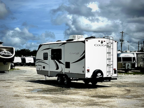 2021 Keystone Cougar Half-Ton 22RBS RV Photo 3