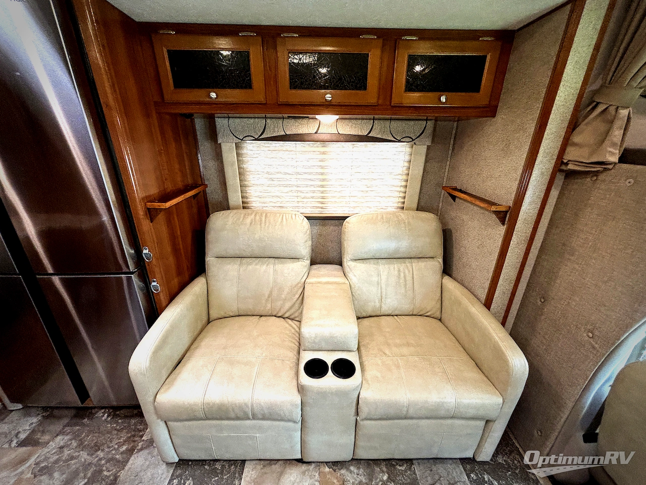 2018 Coachmen Leprechaun 260DS Chevy 4500 Photo 14
