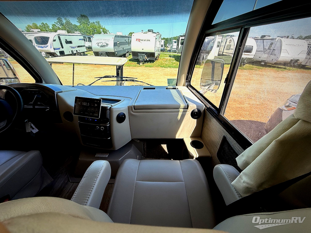 2022 Thor Axis 24.3 Photo 7