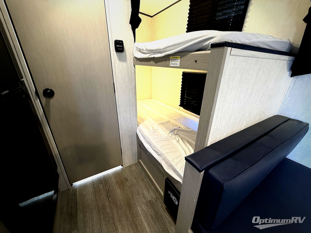 2025 Coachmen Apex Nano 185BH Photo 14