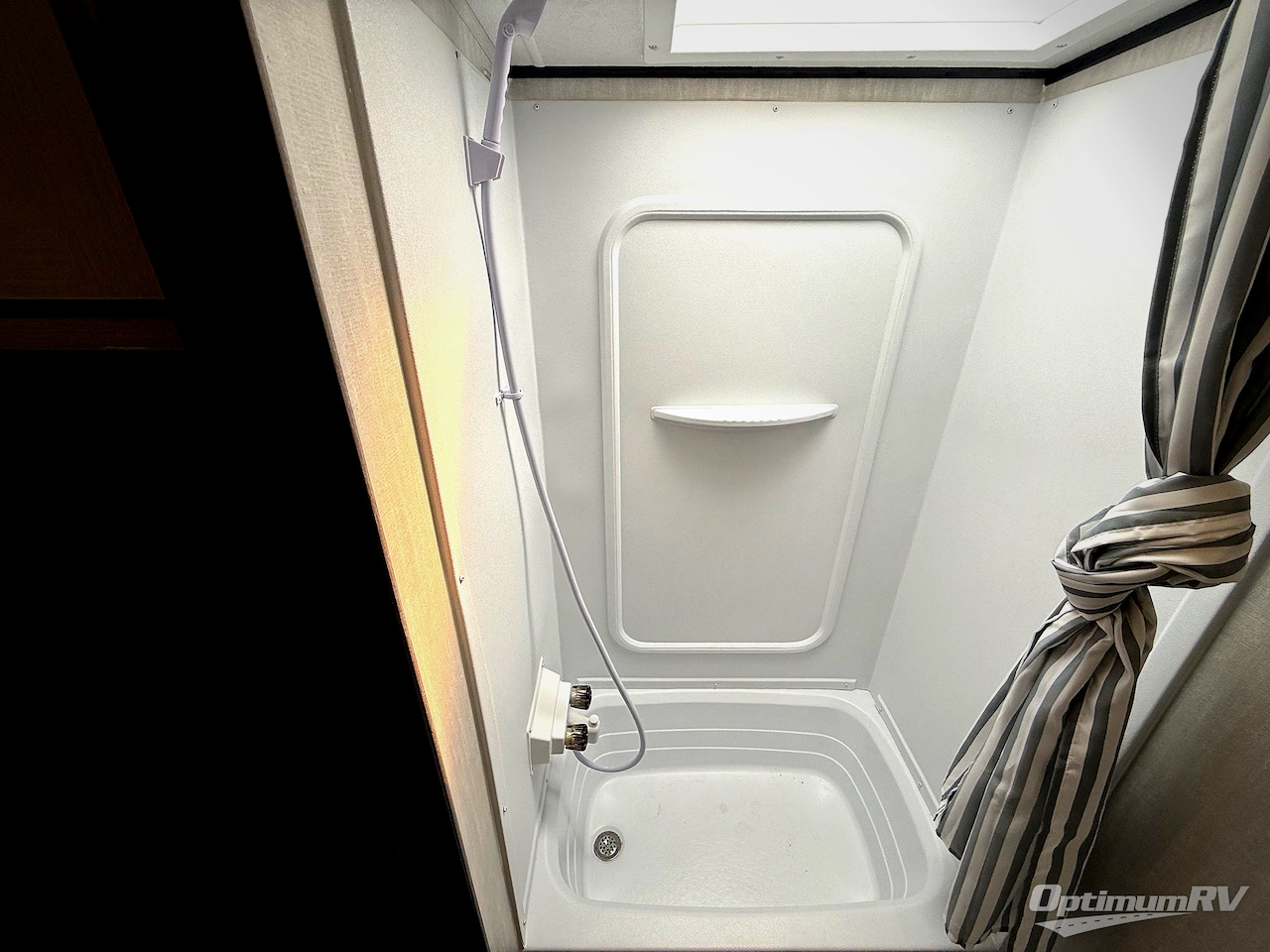 2025 Coachmen Apex Nano 185BH Photo 16