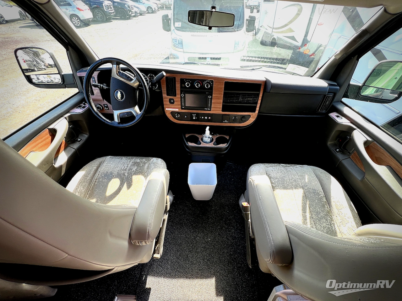 2016 Roadtrek Versatile 170 Photo 4