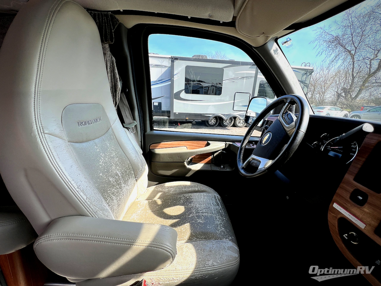 2016 Roadtrek Versatile 170 Photo 5