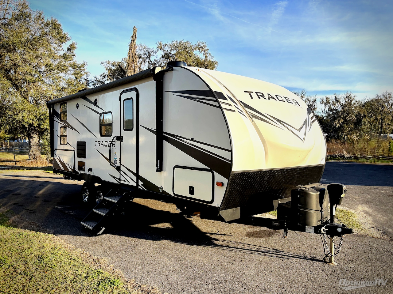 2021 Prime Time Tracer 24DBS Photo 1