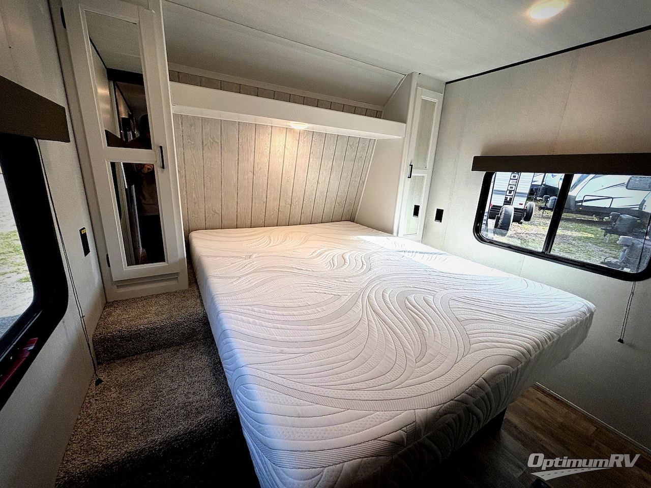 2022 Keystone Hideout 32LBH Photo 9