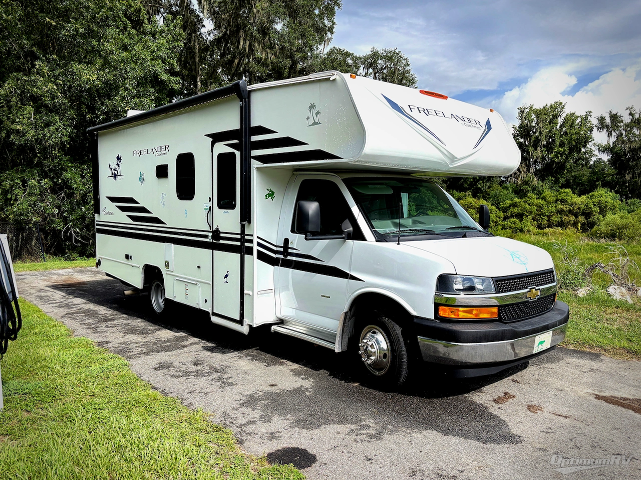 2021 Coachmen Freelander 21RS Chevy 4500 Photo 1