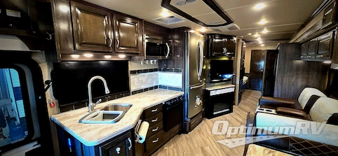 2019 Fleetwood Bounder 36FP RV Photo 3