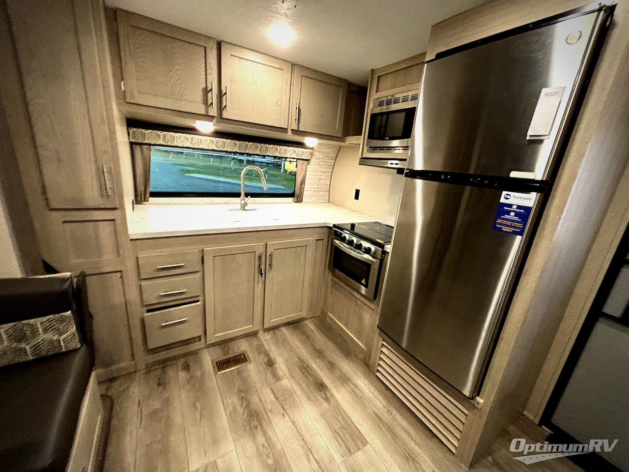 2023 Coachmen Catalina Legacy 263FKDS Photo 6