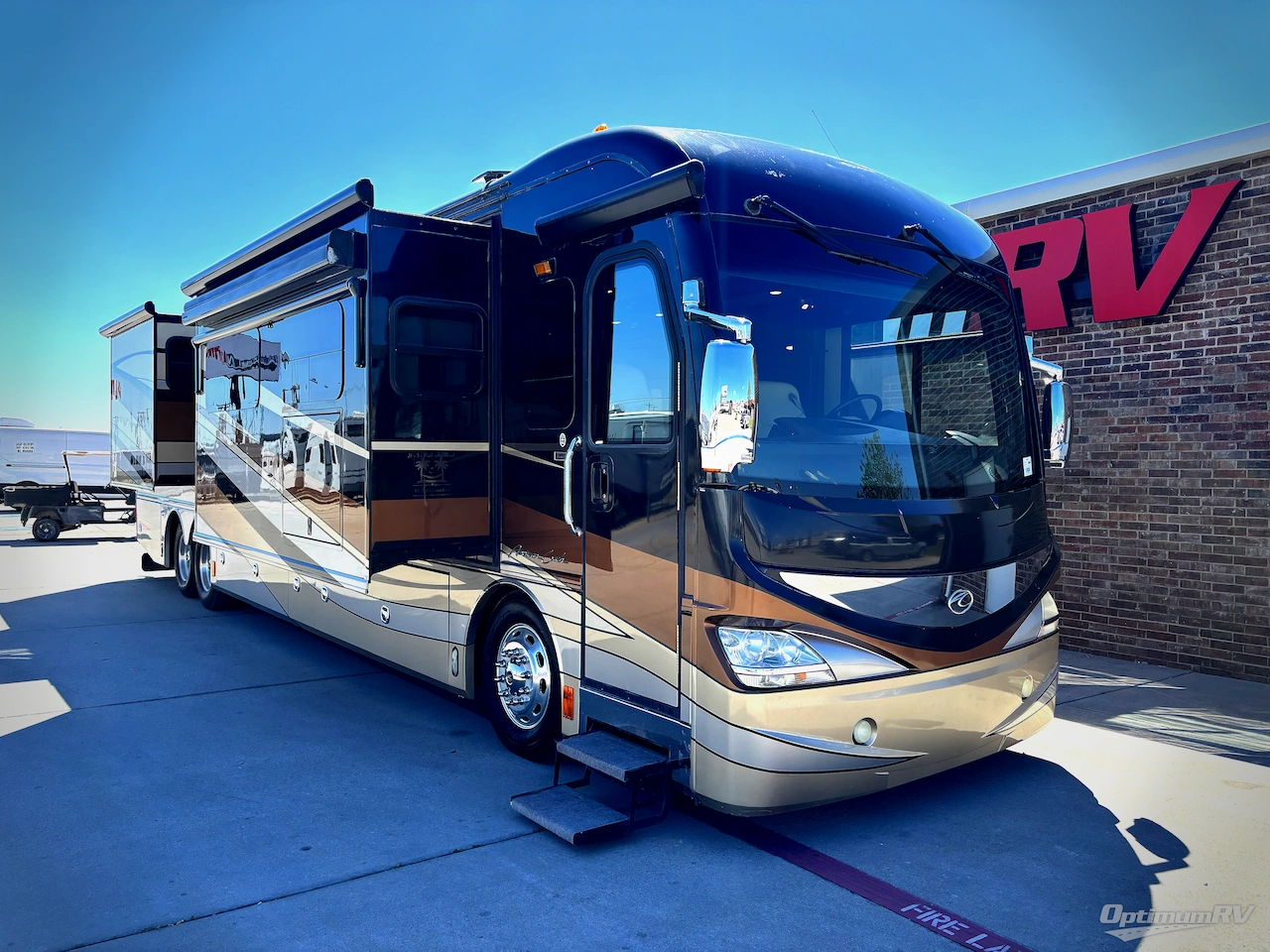 2014 American Coach American Revolution 42T Photo 1