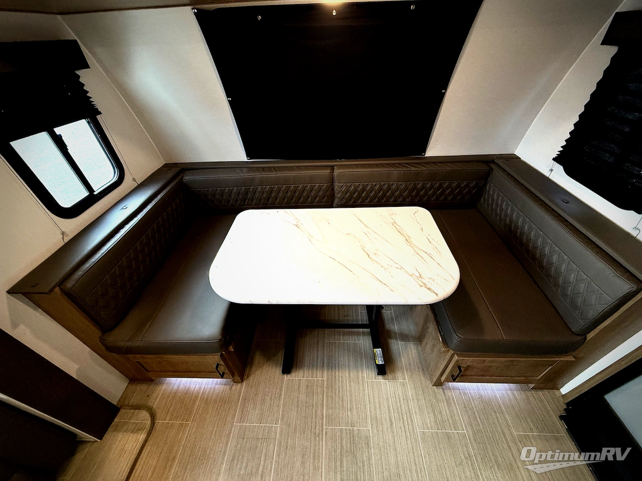 2024 Coachmen Freedom Express Ultra Lite 298FDS Photo 6