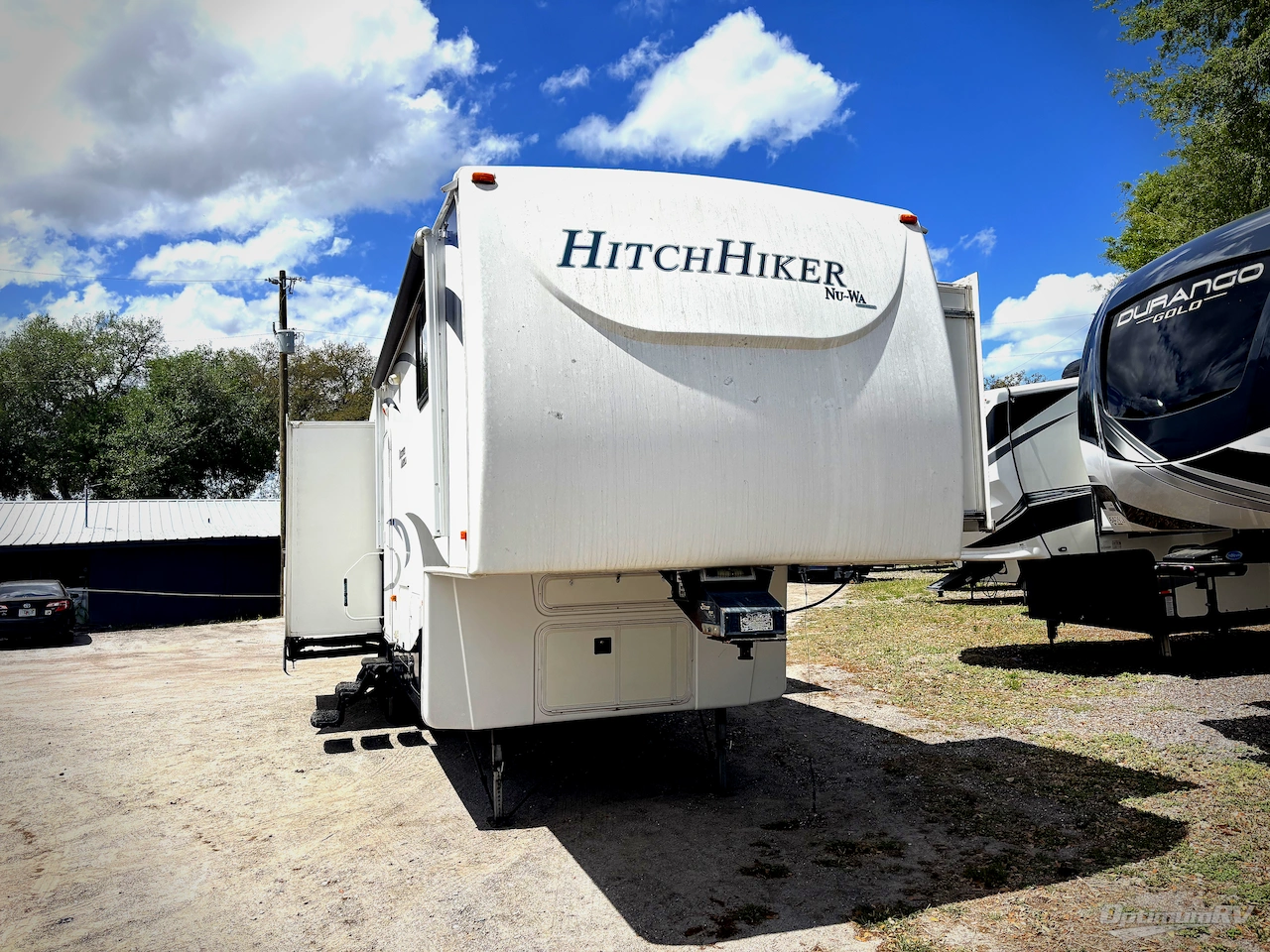 2011 NuWa HitchHiker Discover America 300 FK Photo 1