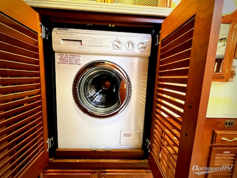 2001 American Coach American Eagle 40EQS RV Photo 4