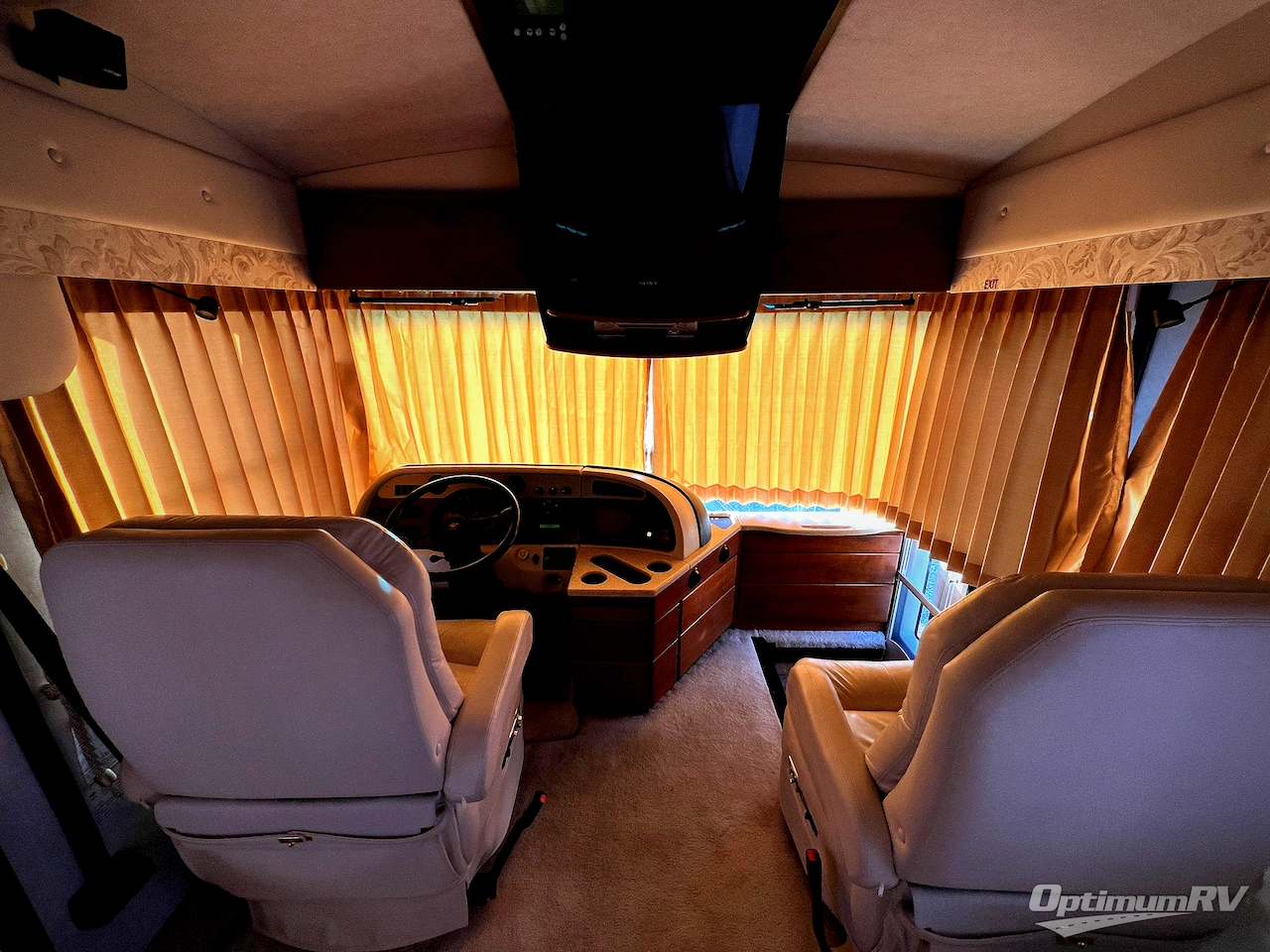 2001 American Coach American Eagle 40EQS Photo 4