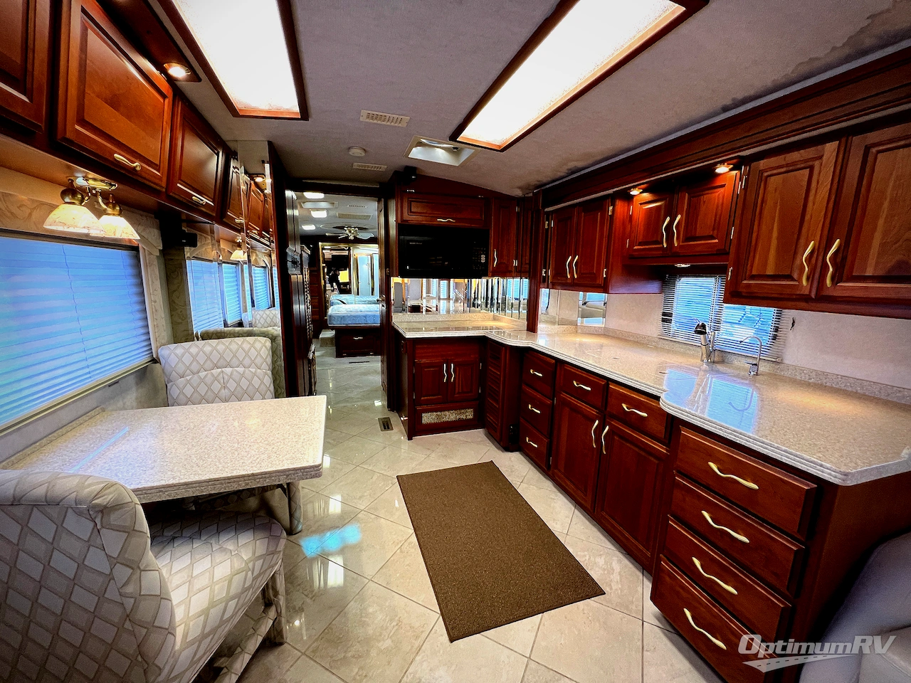 2001 American Coach American Eagle 40EQS Photo 21