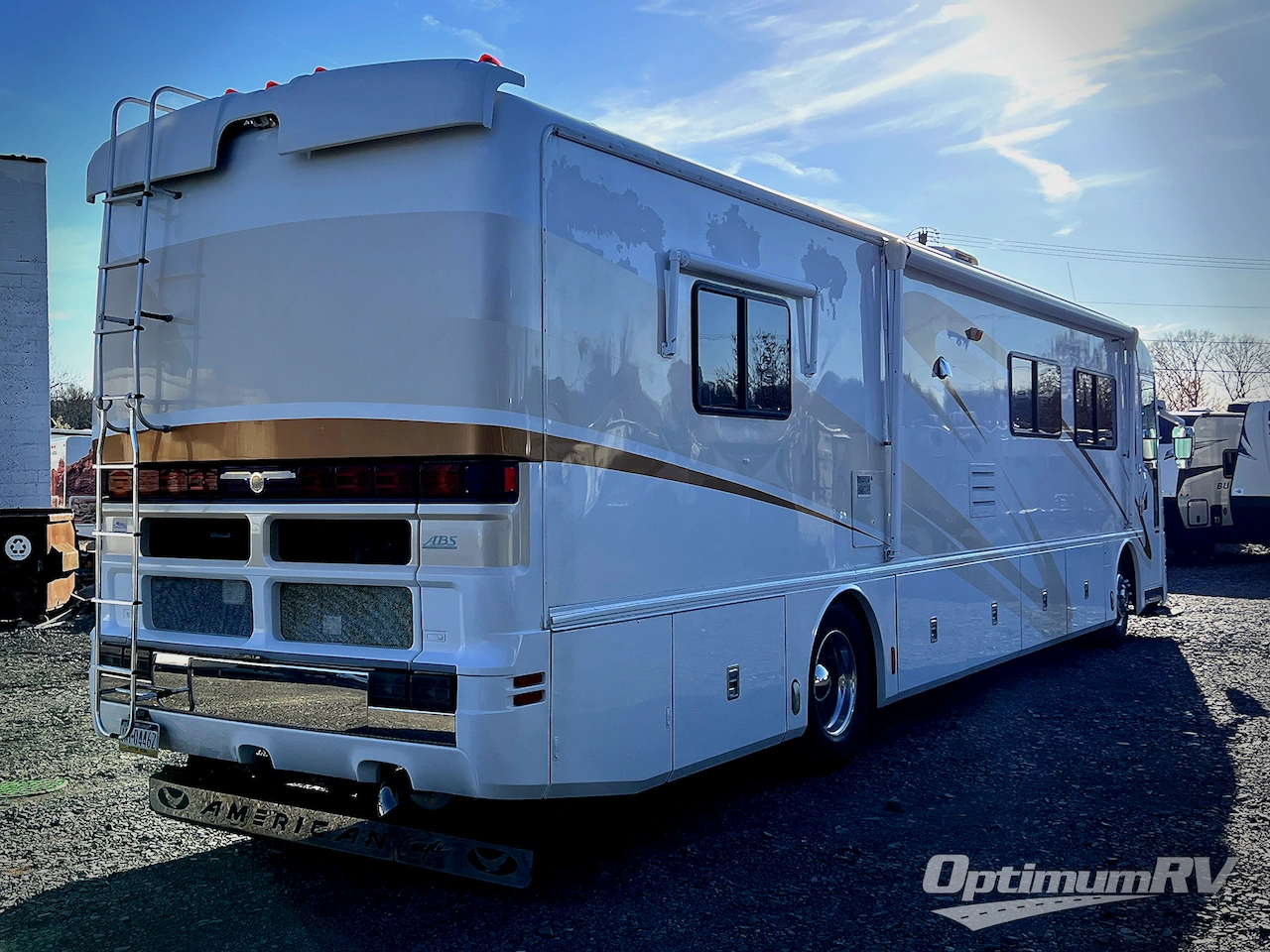 2001 American Coach American Eagle 40EQS Photo 2