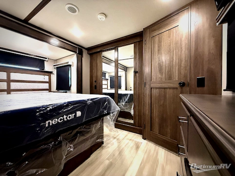 2022 Grand Design Solitude 390RK RV Photo 3