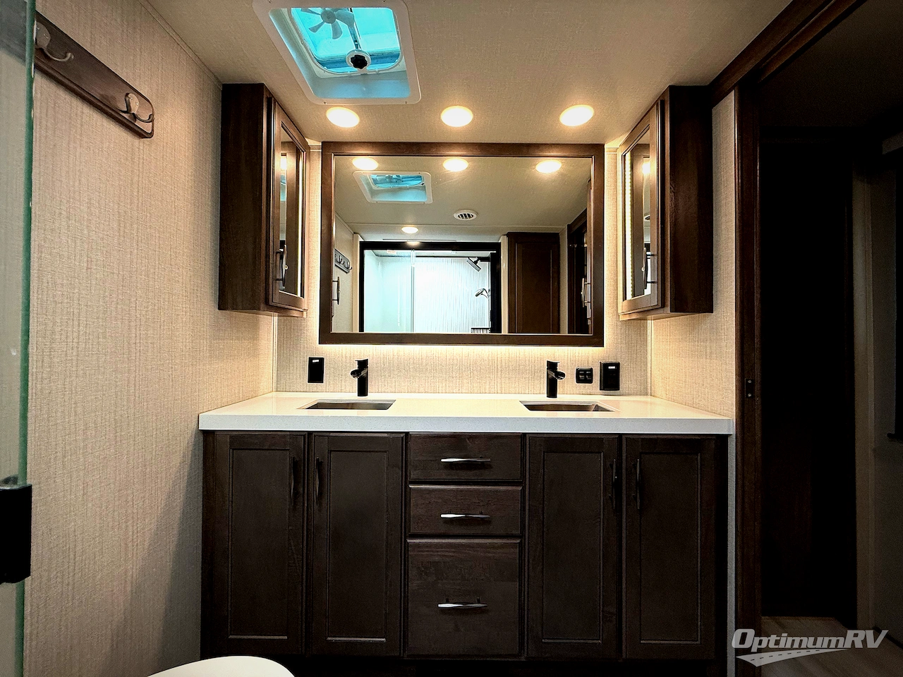 2022 Grand Design Solitude 390RK Photo 6